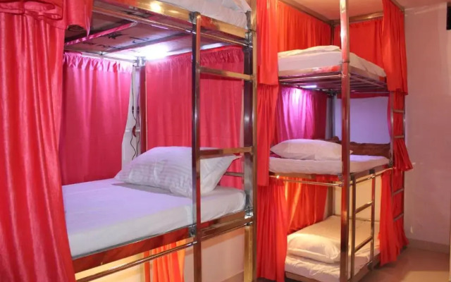 Sunset Backpackers Hostel