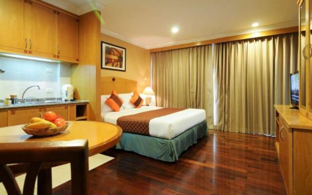 Admiral Suites Sukhumvit 22