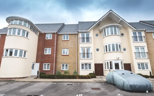 Vespasian Quay - Balcony overlooking the River Itchen - Secure & private parking