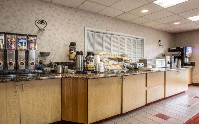 Americas Best Value Inn Pilot Mountain