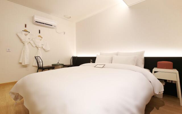 Urban Stay Hotel