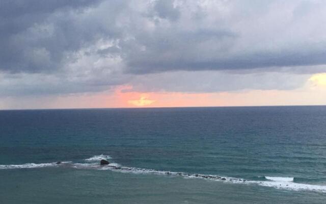 Sweet Honeymoon Apartment Tel Aviv Bat Yam 611