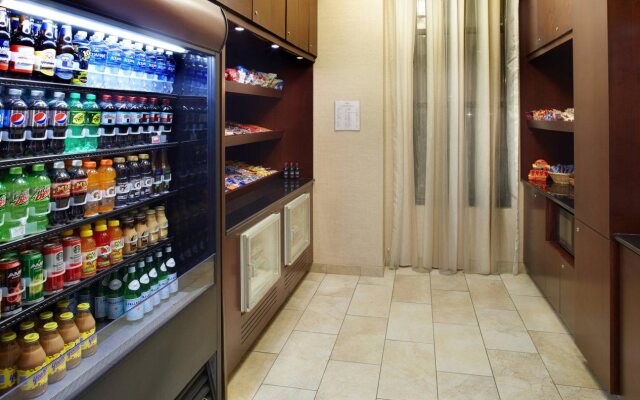 Courtyard by Marriott Hamilton