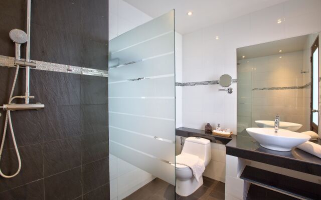 Crystal Bay Beach Resort