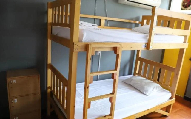 IDeer Hostel