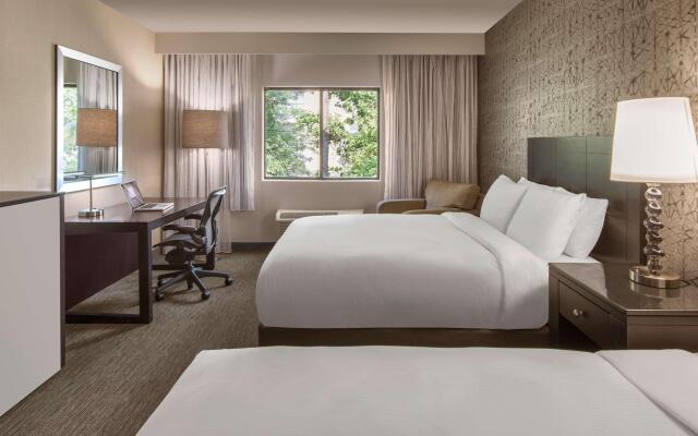 DoubleTree by Hilton Hotel Chicago Wood Dale - Elk Grove