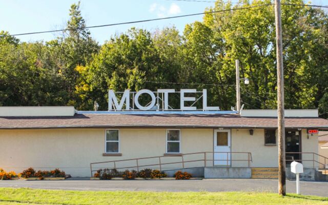 Budget Host Golden Wheat Motel