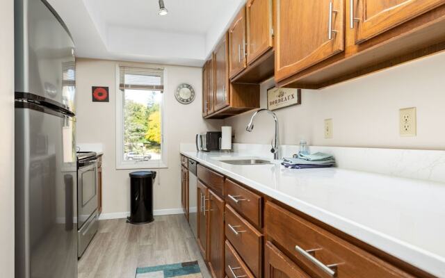 2BDR Loft Suite Golf Course Condo 5549