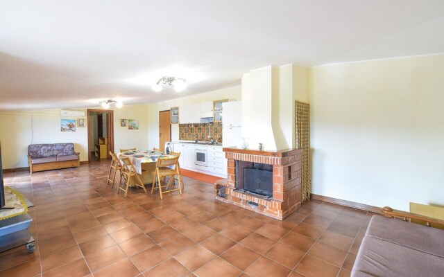Stunning Apartment in Ricadi With Wifi and 2 Bedrooms