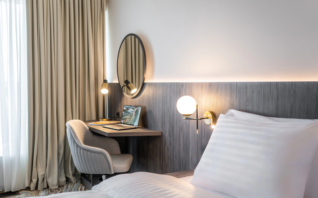 Ramada by Wyndham Bucharest Otopeni Airport - Image 6