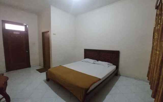 OYO 90283 Hotel Rajadani Ackni