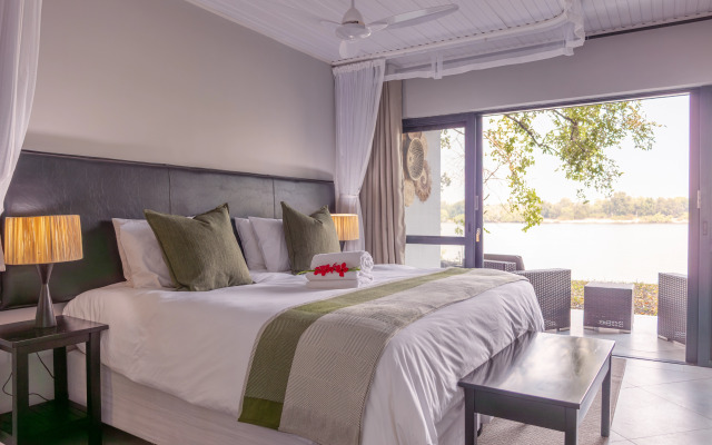 Victoria Falls Waterfront