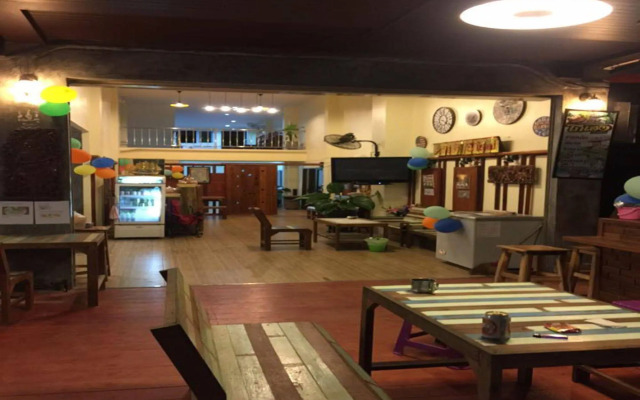 Phangan Barsay Hostel
