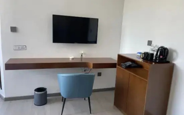 Rain City Express Hotel