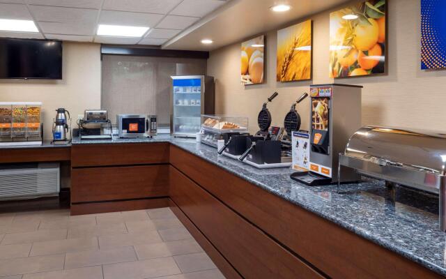 Comfort Inn Edison - New Brunswick