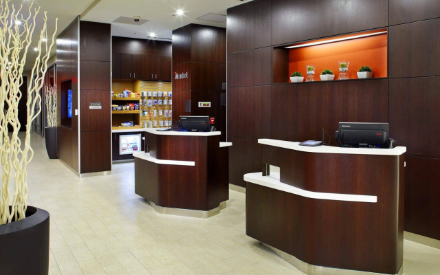 Courtyard by Marriott Cleveland University Circle