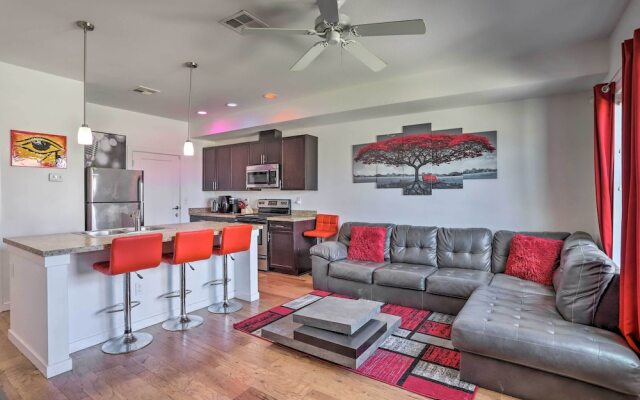 Spacious Denver Townhome Near Central Park!