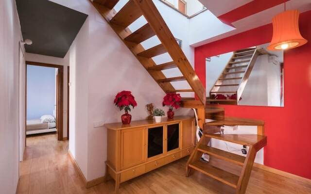 Duplex Penthouse 6 Pax Las Ramblas(Barcelona)