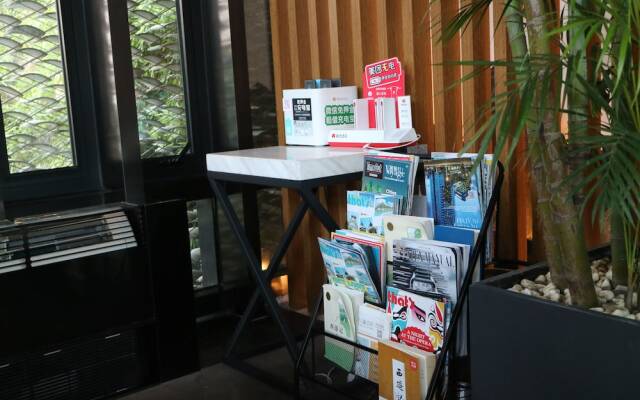 Shanghai Lintin Holiday Hotel