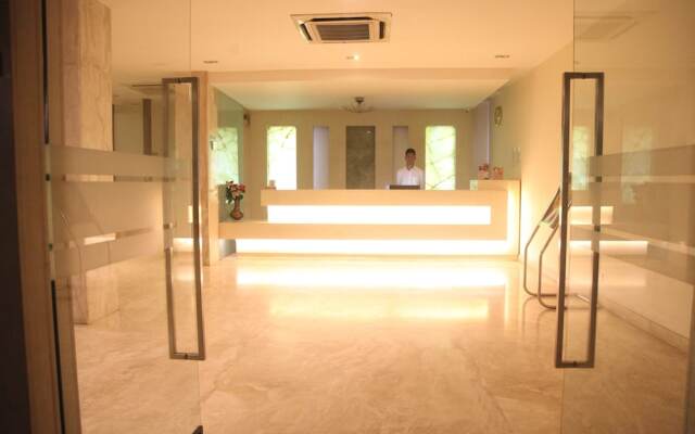 J Hotel