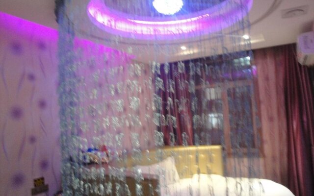 MANGO Theme Hotel