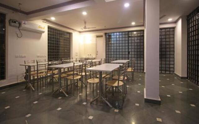 OYO 7785 Kumar Residency