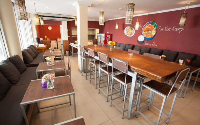 New Road Guest House