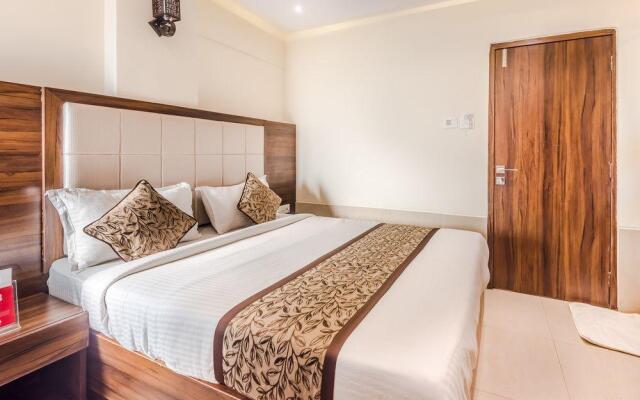 OYO 8363 Hotel Royal NS