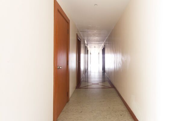 Treebo Sam Residency