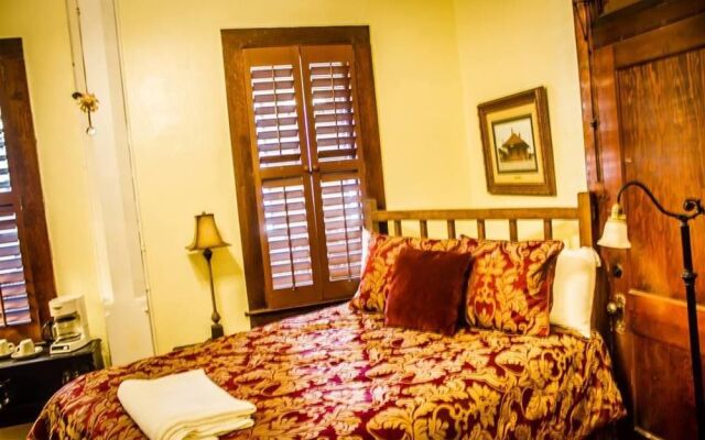 Nutt House Historic Hotel