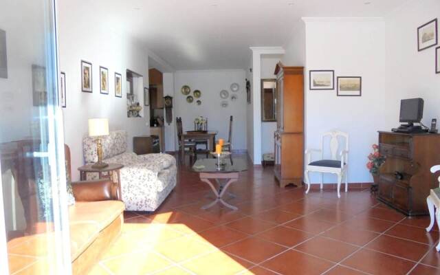 Apartment With 2 Bedrooms in A dos Cunhados, With Enclosed Garden and