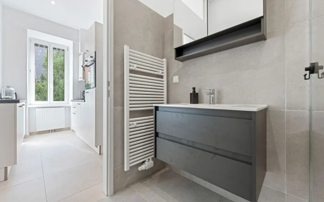 4ty3-Apartments Rochus-Market is calling