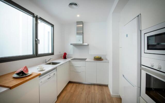 R32 Boutique Apartments