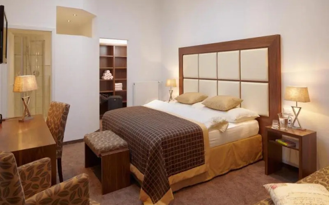 Hotel Zur Post – Guest Rooms – Bad Zurzach