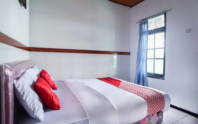 OYO 2157 Pondok Gembyang Air Panas Alam