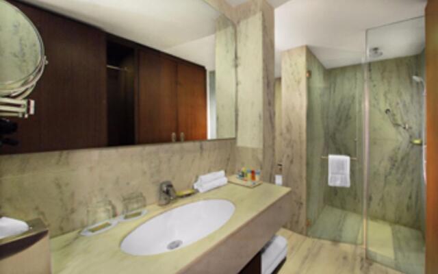 Four Points by Sheraton Hotel & Serviced Apartments, Pune
