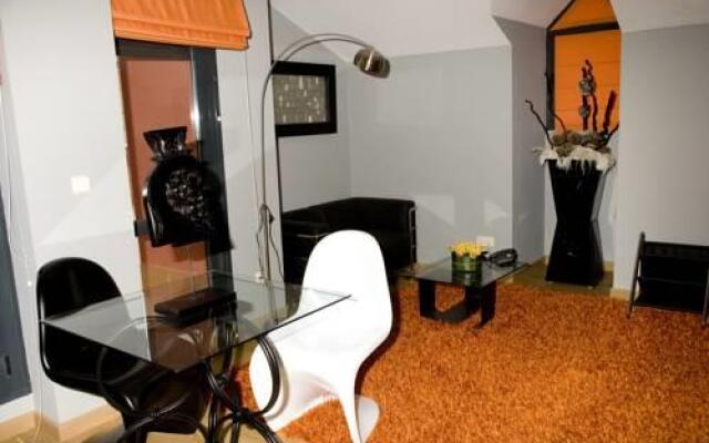 El Aparthotel
