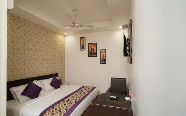 Hotel RR Palace by OYO Rooms