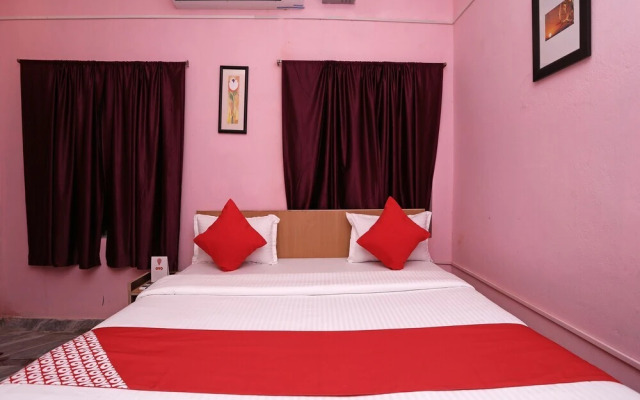 Ma Sum Palace by OYO Rooms