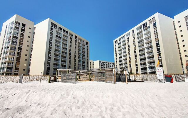 Shoreline Towers 1052 2 Bedroom Condo by RedAwning