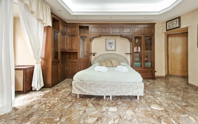 Charming Roma Apartment With 3 Bedrooms