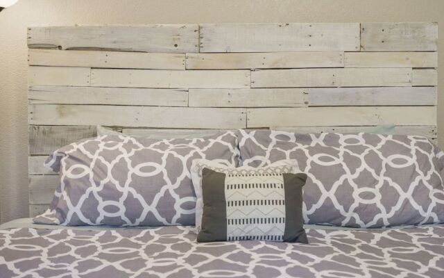 Holiday Ridge Escape - Holiday Hills Branson - Golf Resort - Outdoor Pools