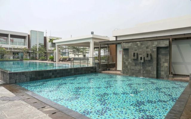 Comfortable And Cozy 1Br At Gallery West Apartment