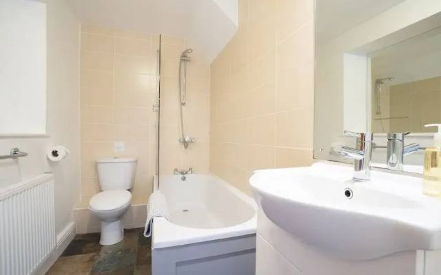 Low Jock Scar Country Estate