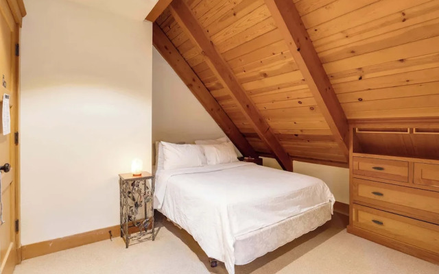 Carnelian Bay Getaway