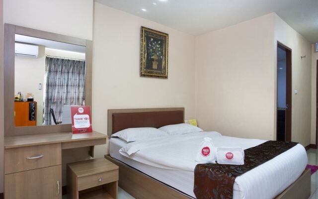 NIDA Rooms Metro Inthamara 169