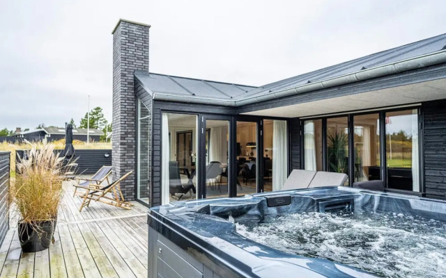 5 Star Holiday Home in Blavand