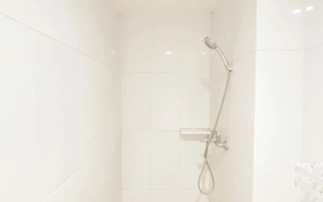 Relaxing Studio at Tamansari Mahogany Karawang Apartment