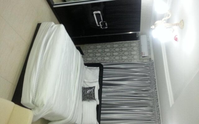 Tenache Hotels