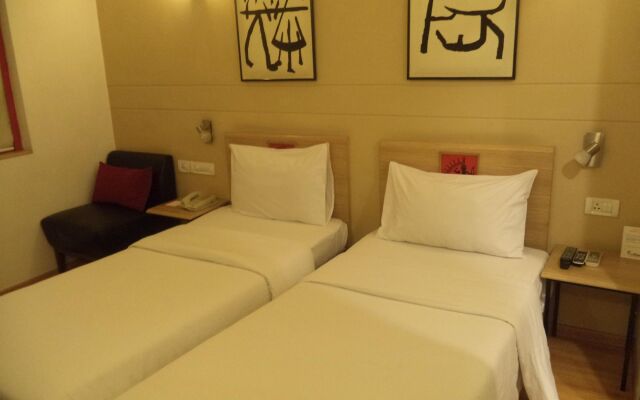 Red Fox by Lemon Tree Hotels, East Delhi